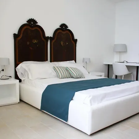 Hotel Castello Tafuri 4*